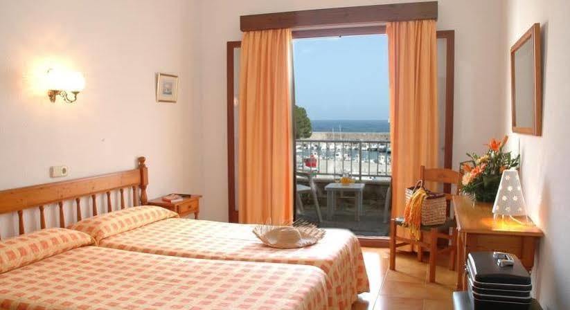 Hostal Cala Ratjada Cala Ratjada  Extérieur photo